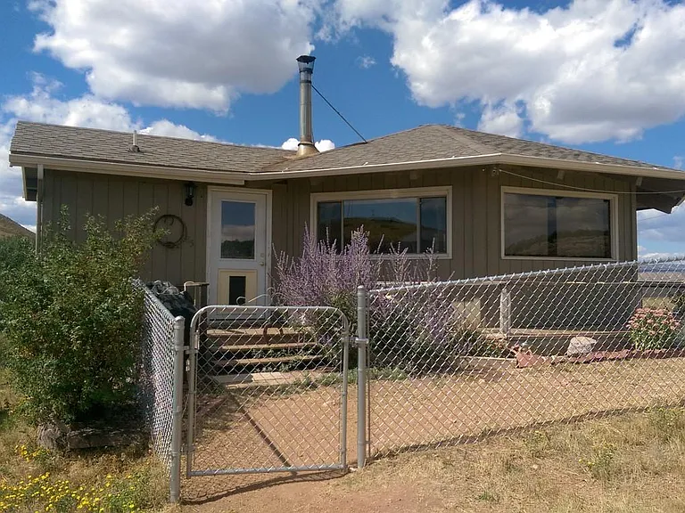 485 Springs Ranch Rd — Photo 2