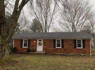 102 Farmers Ln, Frankfort, KY 40601