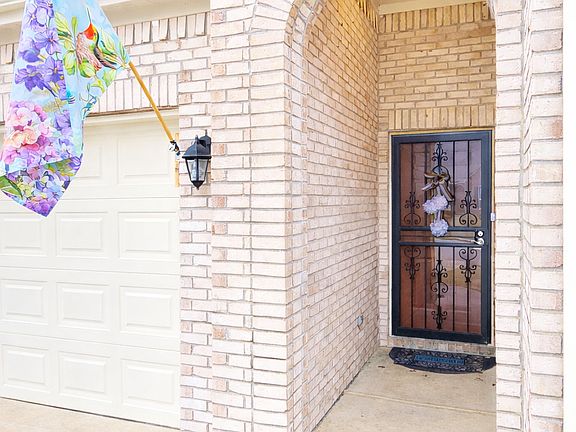 5th image of 16273 Citrine Dr