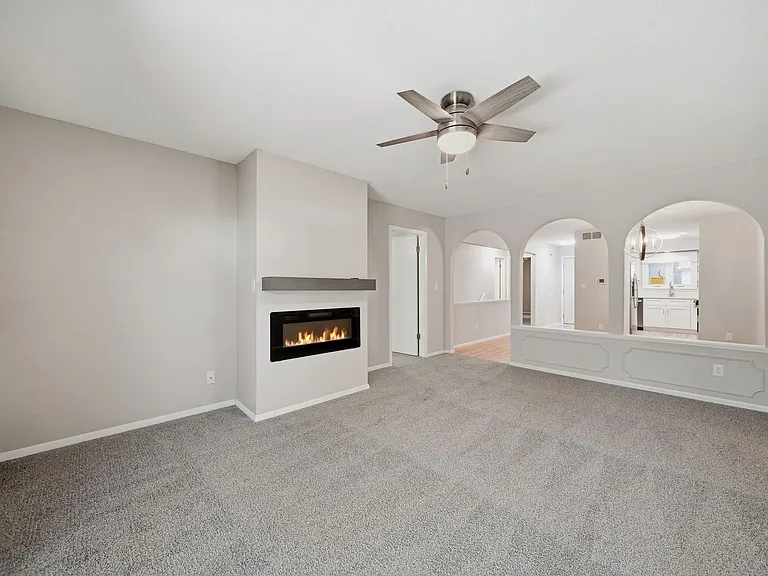 1941 Devonshire Dr #3 — Photo 23