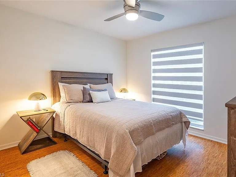 815 Gulf Pavilion Dr #203 — Photo 16