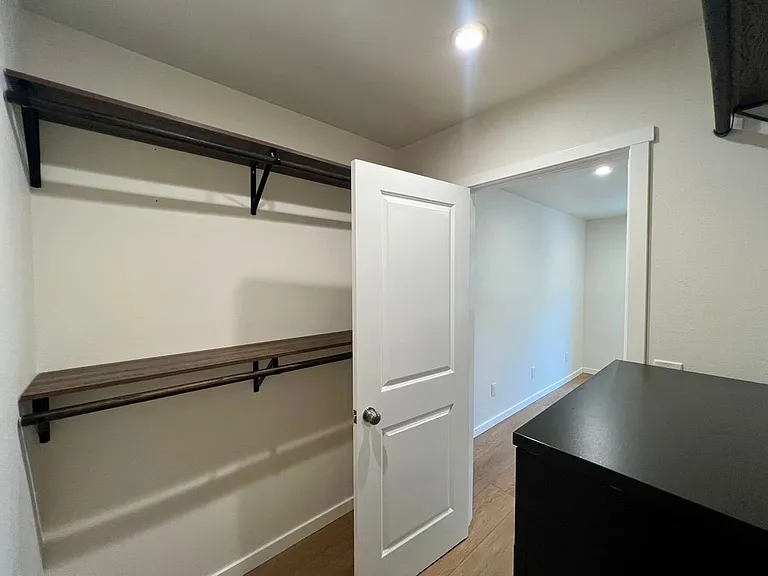 976 Calle Jazmin #B — Photo 15