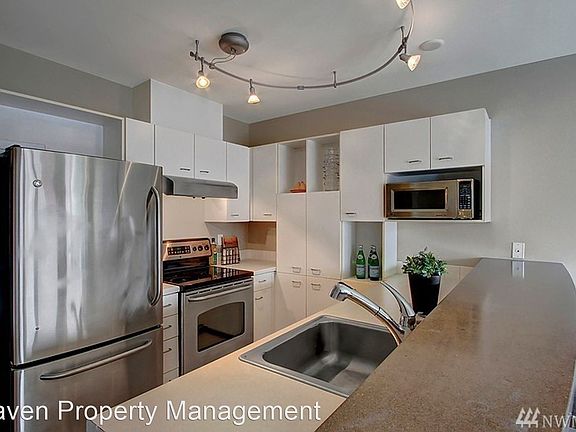 5th image of 2440 Western Ave APT 702
