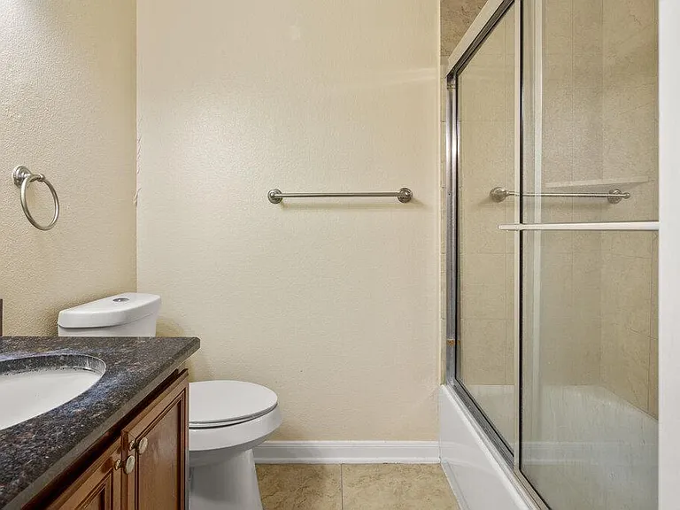 100 Lorenz Rd — Photo 16
