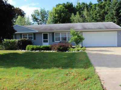 506 E 3rd St, Gaylord, MI, 49735