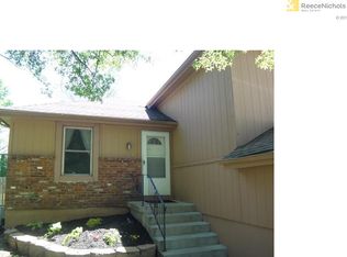 1011 W Sheridan St, Olathe, KS 66061