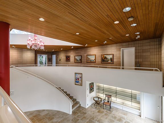 4th image of 3 Paddock Court