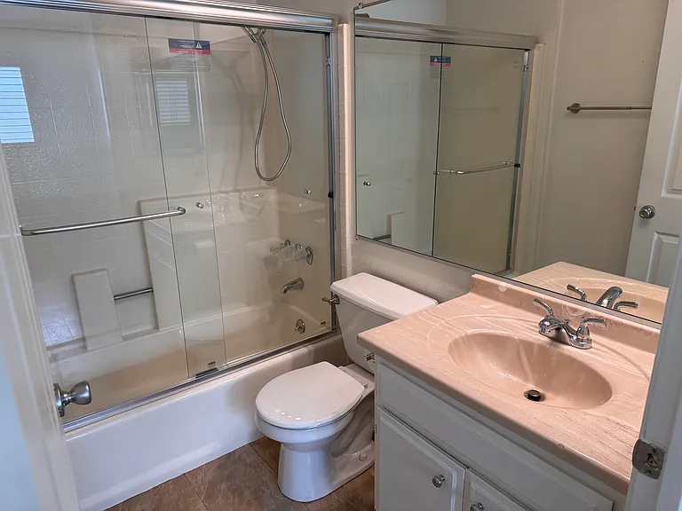 4170 Tujunga Ave — Photo 9