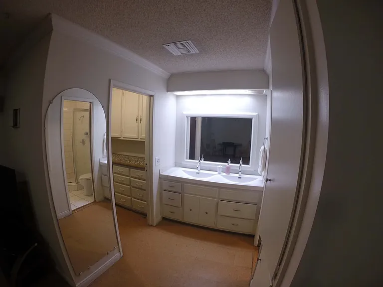 6002 Hazelbrook Ave #7 — Photo 5