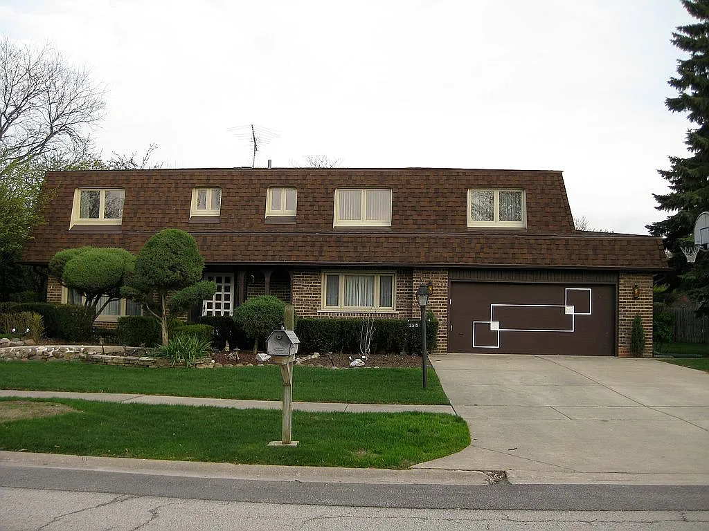 2315 Castilian Cir photo 1