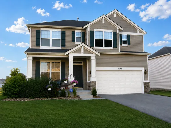 1048 Mackenzie Dr, Antioch, IL 60002