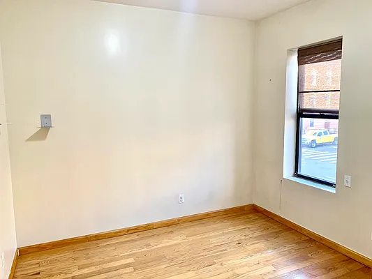 Rented by Roomeze | media 4