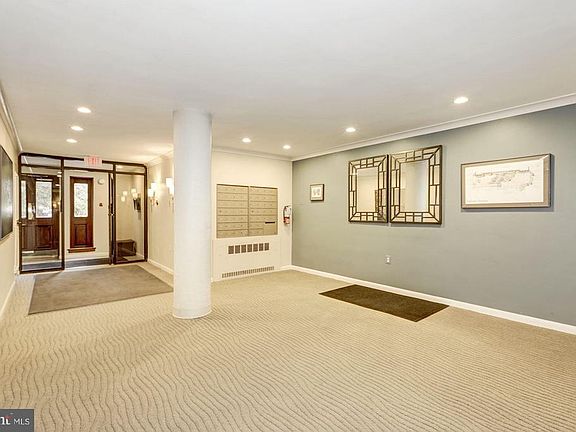 4th image of 2711 Ordway St NW APT 105
