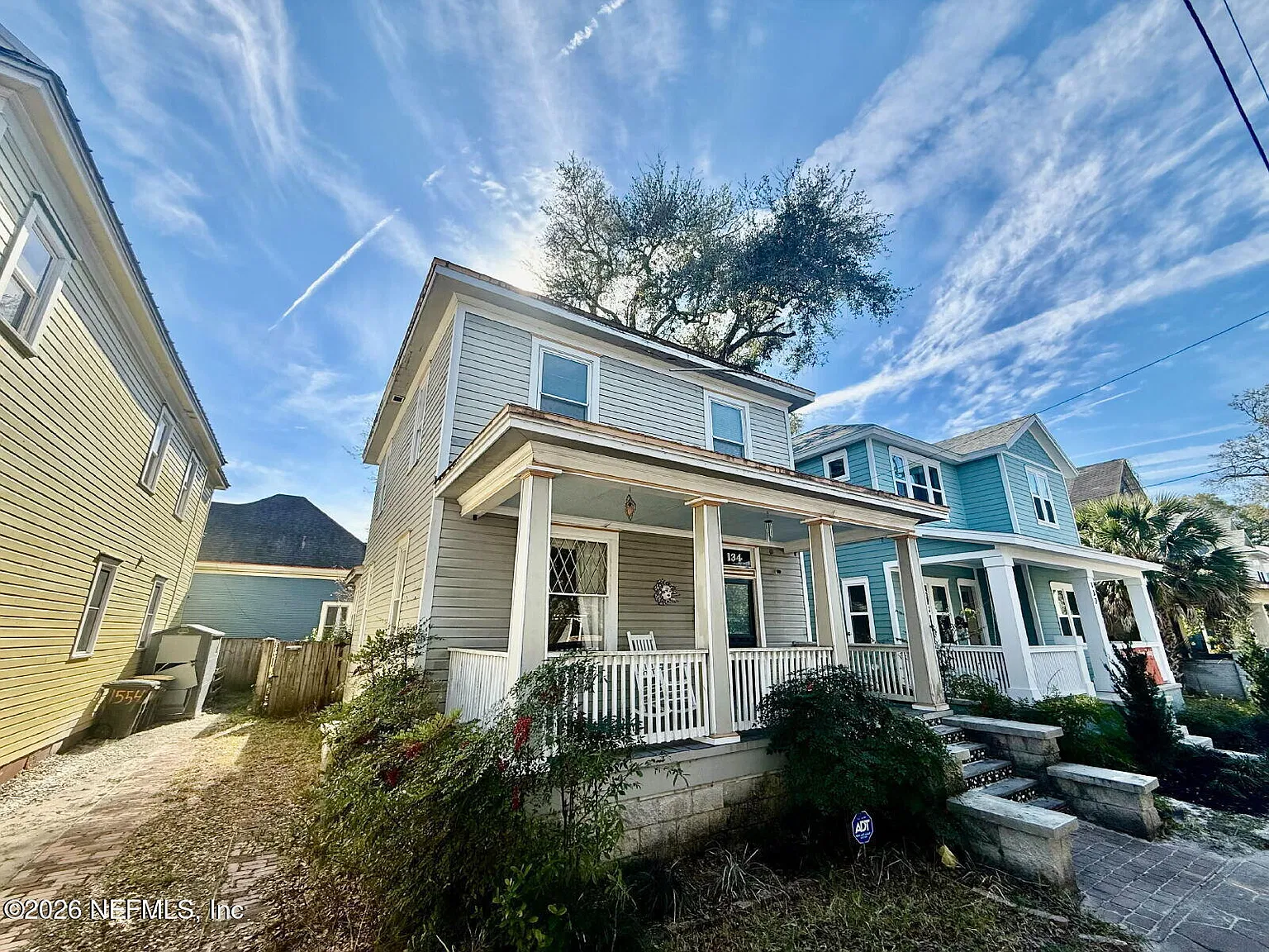 3 bed, 1.5 bath, 1644 sqft, $1,900 — Photo 2