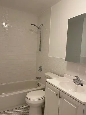 Rented by Moving Forward Real Estate NYC | media 33