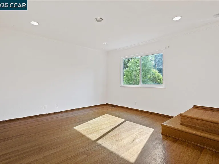 17 Muth Dr — Photo 16