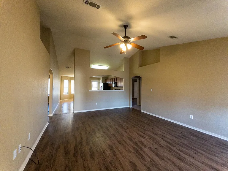 1246 Gracie Ct — Photo 20