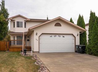 55 Catalina Dr, Strathcona County, AB T8H 2B4