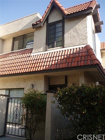 1st image of 27633 Nugget Dr APT 4