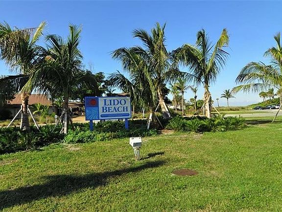 4th image of 800 S Boulevard Of Presidents Unit 3