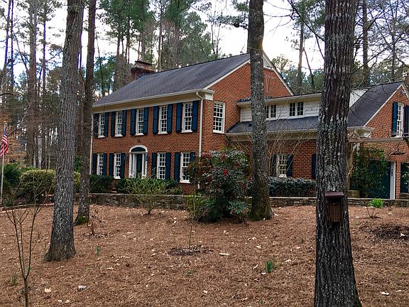 2nd image of 3761 Bentley Dr