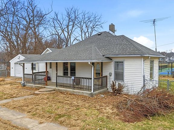 4th image of 402 Nuckolls St