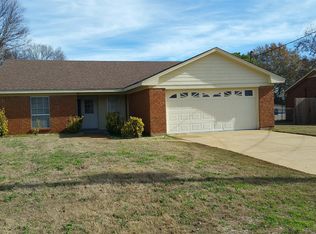312 Sheila Blvd, Prattville, AL 36066