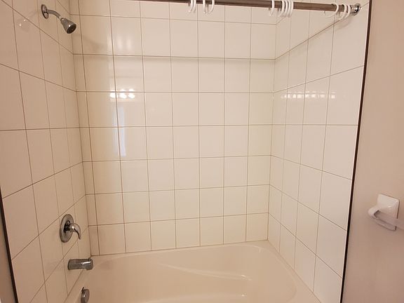 5th image of 50 Pinnacle Dr #12