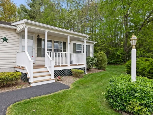 41 Fieldwood Dr, Bridgewater, MA 02324