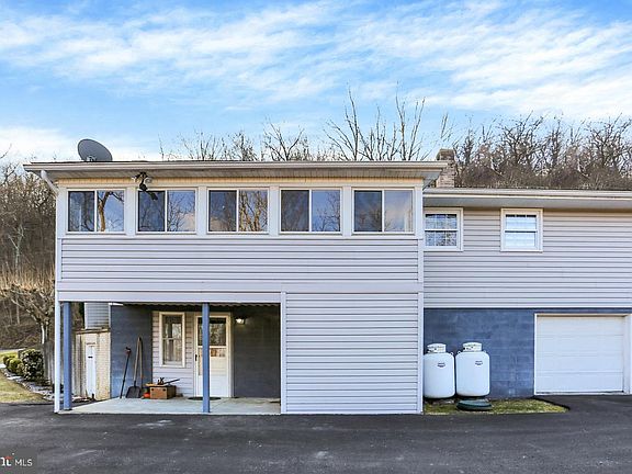 4th image of 2099 Muddy Run Rd