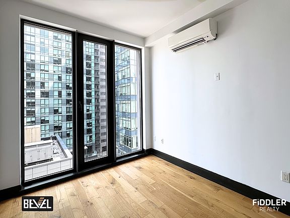 2nd image of 42-22 27th St #1114