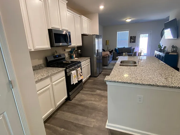 106 Crestwind Dr — Photo 6