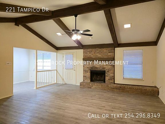 3rd image of 221 Tampico Dr
