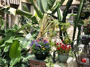 1920 N Las Palmas Ave, Hollywood, CA 90068