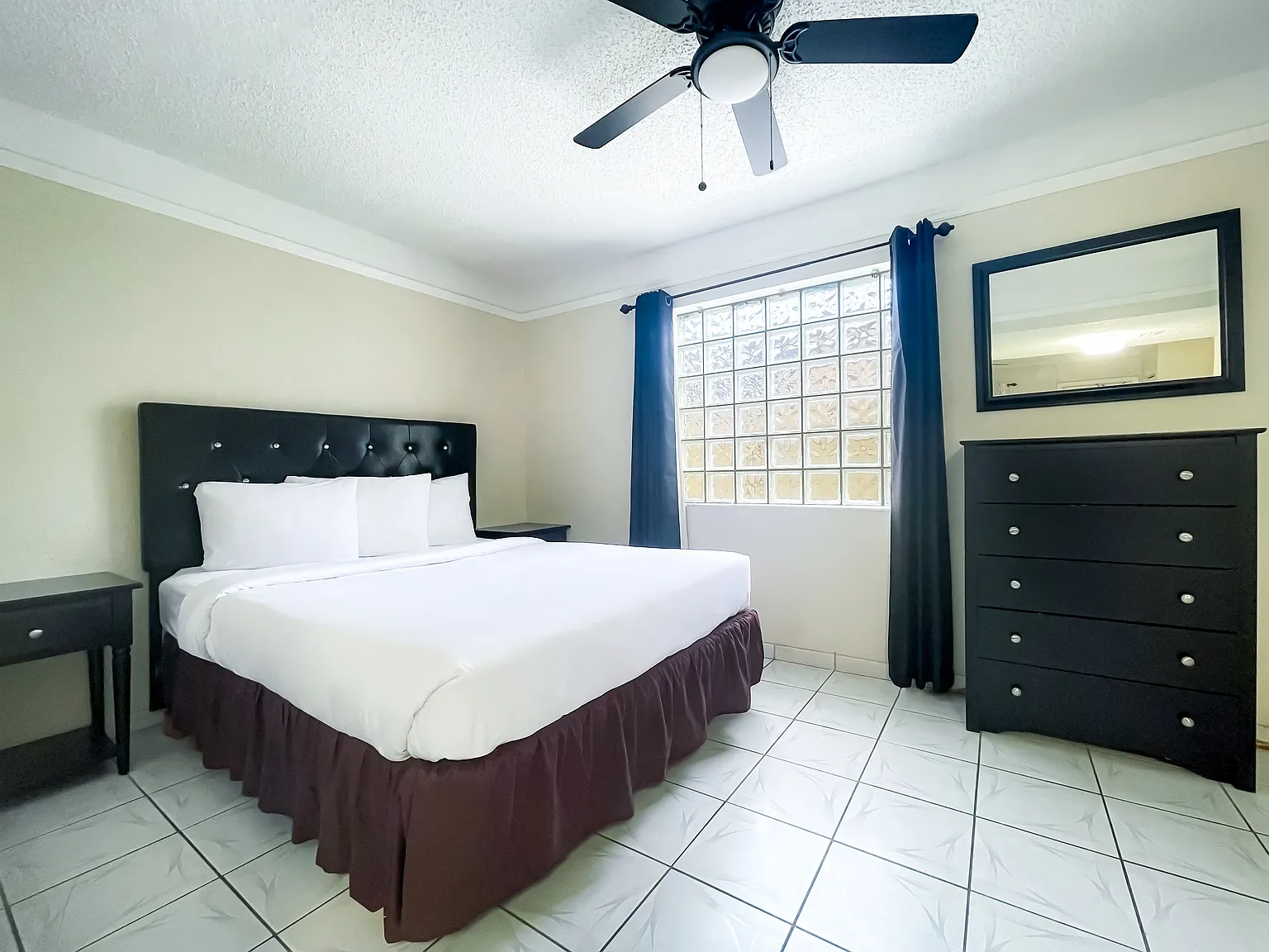 1 bed, 750 sqft, $1,950 — Photo 2