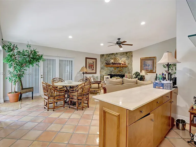 5320 SW 21st Ct — Photo 17