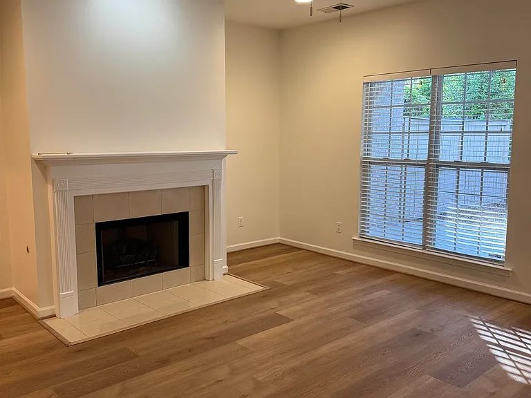 521 Reach Dr — Photo 4
