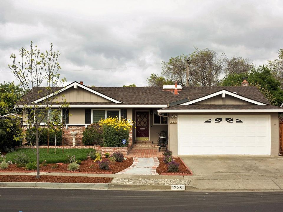 1st image of 225 Michelle Dr