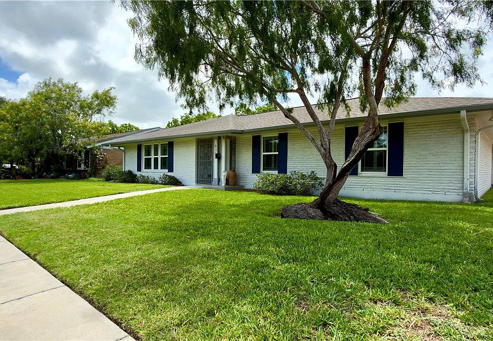 1st image of 638 Moray Pl