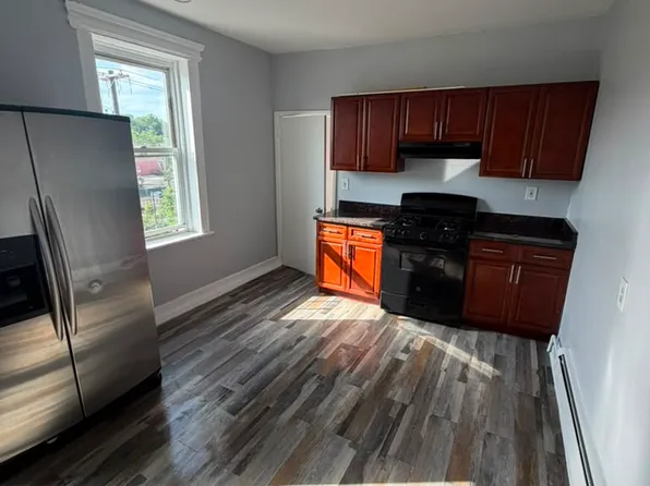 300 Watchung Ave APT 8, Orange, NJ 07050