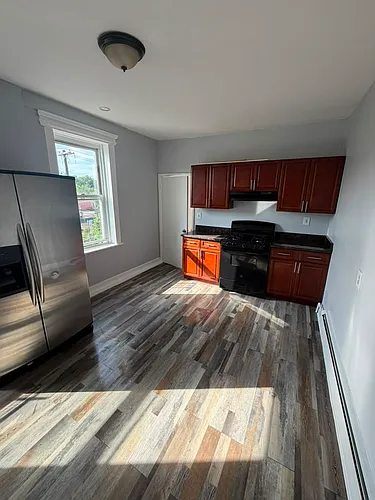 300 Watchung Ave #8 Photo 1 300 Watchung Ave #8 Photo 1