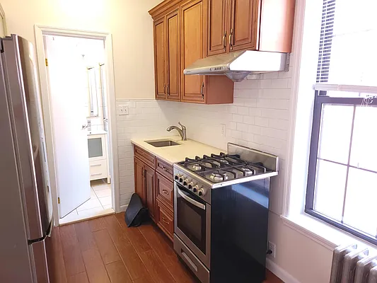 Rented by Downtown Mgt & Realty LLC | media 1