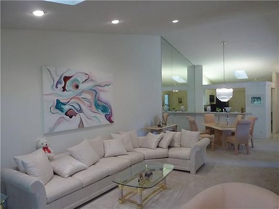 Home For Sale In Palm Chase Lakes