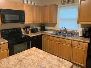 7 Towler Dr, Hampton, VA 23666