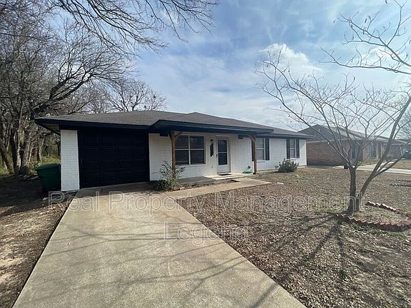2nd image of 701 S Valentine Dr