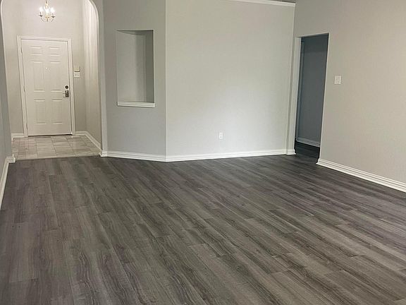 3rd image of 4401 Jackson Dr