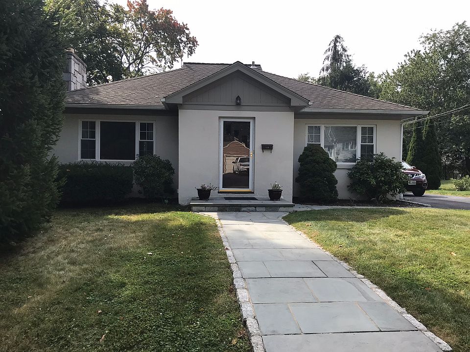 Entry, flagstone sidewalks