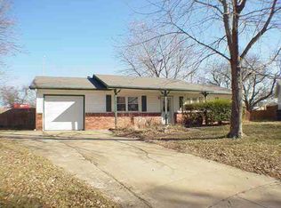 1218 Sunset Ct, Mulvane, KS 67110