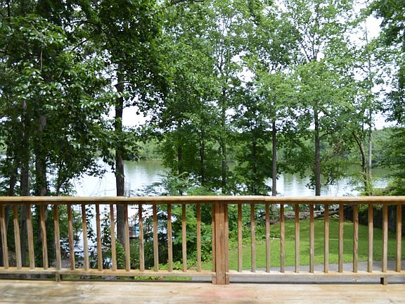 4th image of 243 Tenn Dr