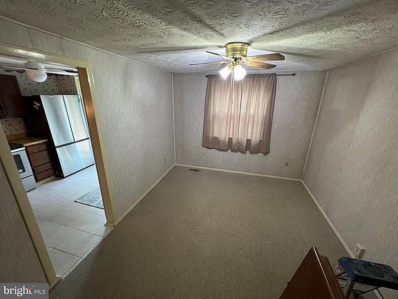 5th image of 8356 Claremont Woods Dr